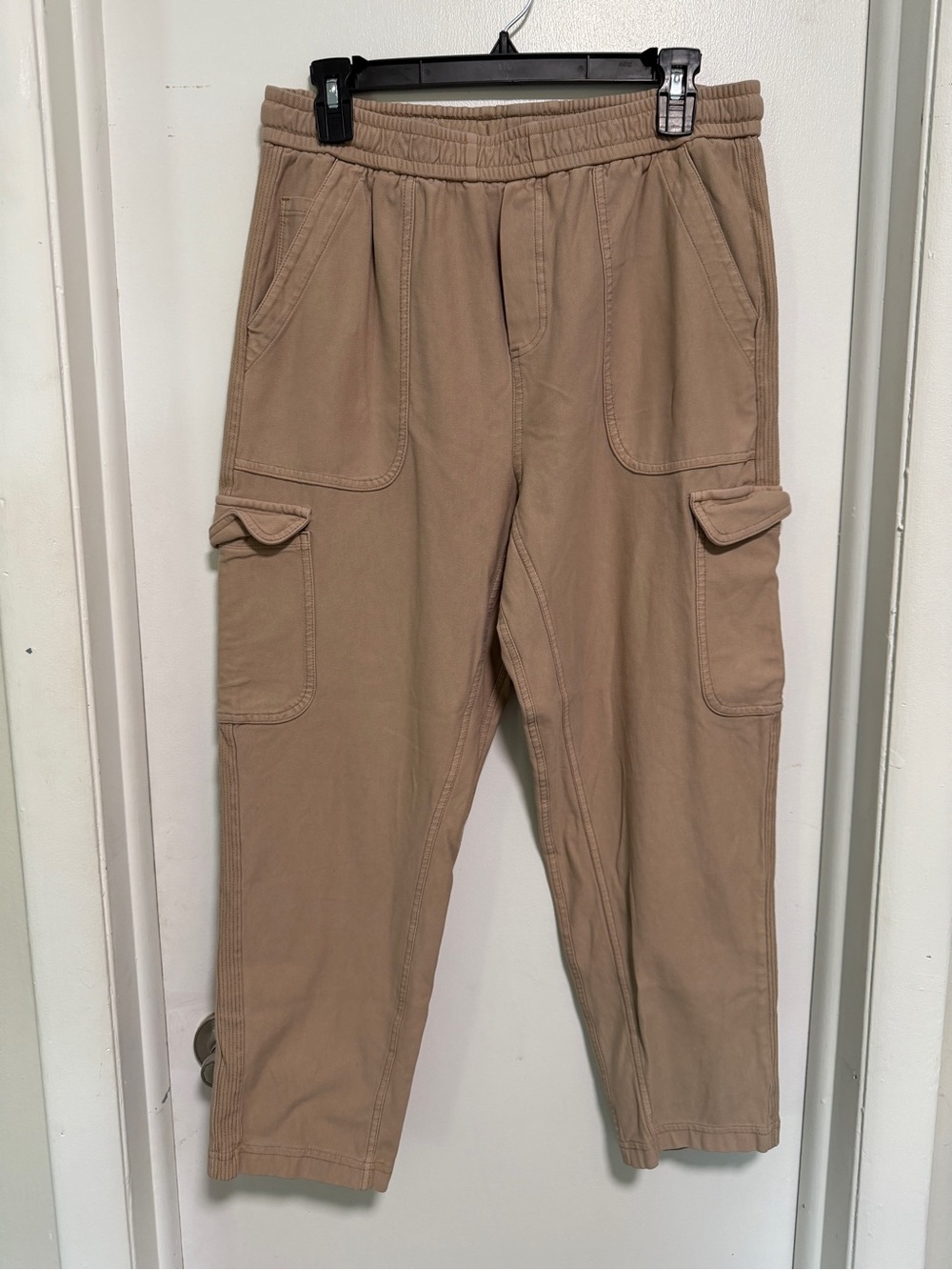 Athleta women’s Tan Cargo Jogger Pants